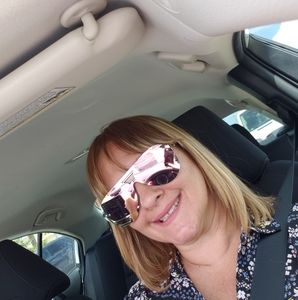 Meet your Posher, Cecilia